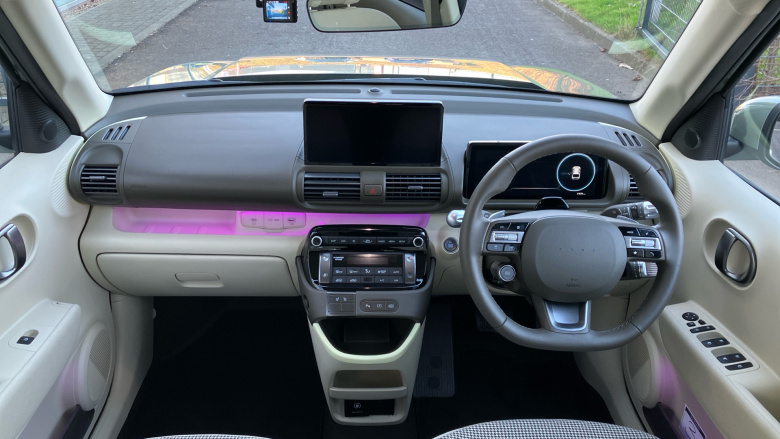 Hyundai INSTER 85kW 02 49kWh 5dr Auto Electric Hatchback